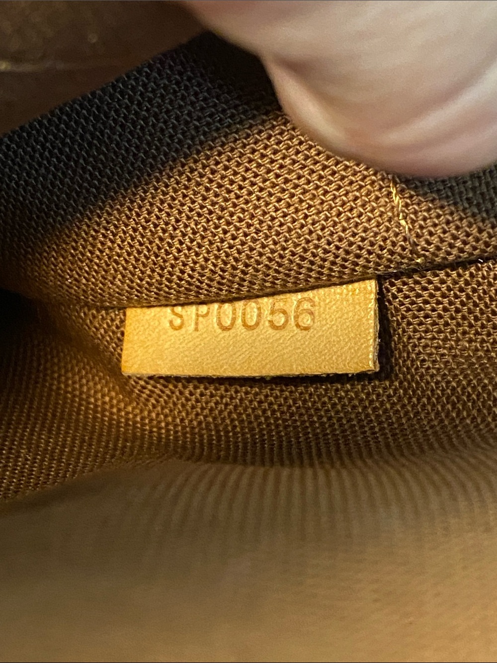Vintage Louis Vuitton Bosphore Monogram Belt Bag - Picture 17 of 17